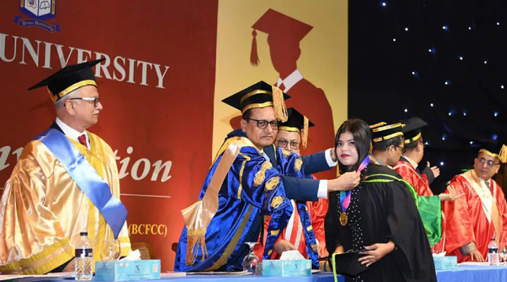 উচ্চশিক্ষার ভাষা হিসেবে বাংলাকে প্রতিষ্ঠিত করতে চাই : প্রাথমিক উপদেষ্টা